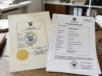 Beglaubigte Übersetzung und Apostille für internationale Dokumente